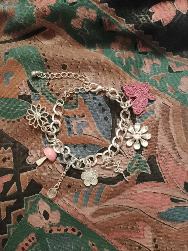 bracelet en m�tal argent� th�me nature enfants. 4 Carqueiranne (83)