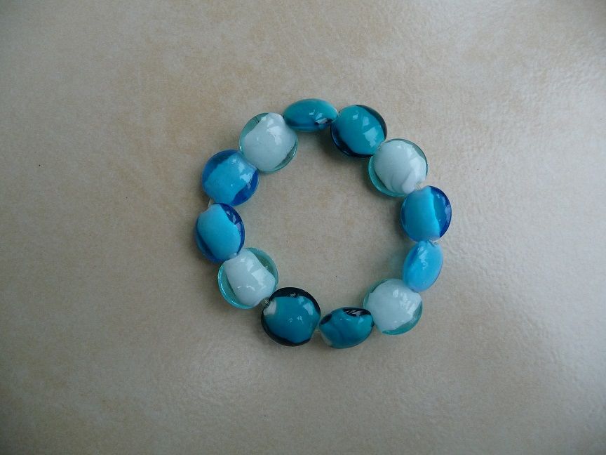 Bracelet en perles de verre Turquoise - N E U F 10 Montigny-le-Bretonneux (78)