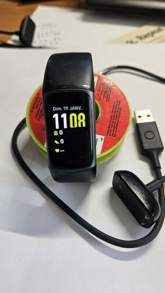 bracelet fit bit 60 La Rochelle (17)