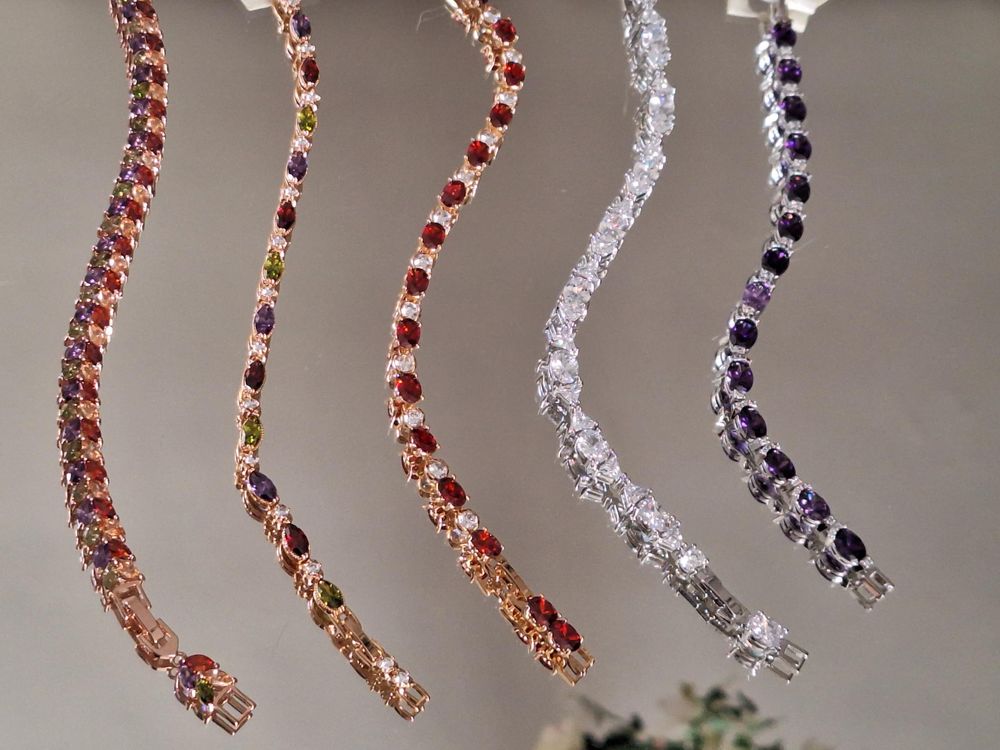 Bracelets neufs en pierreries 75 Ch�tenay-Malabry (92)