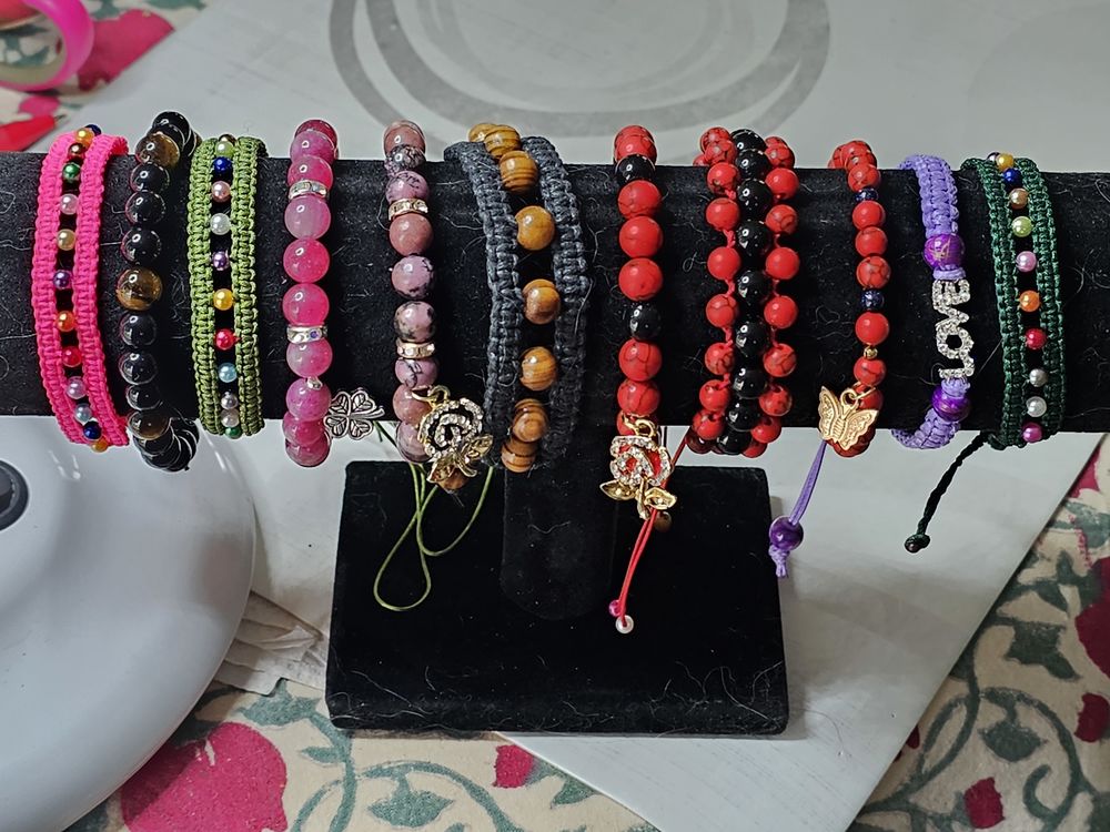 bracelets . 2 Mareil-sur-Loir (72)