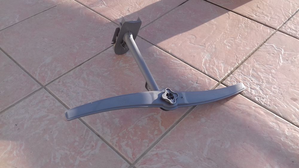 Bras de lavage sup�rieur - lave-vaisselle 15 Poey-de-Lescar (64)