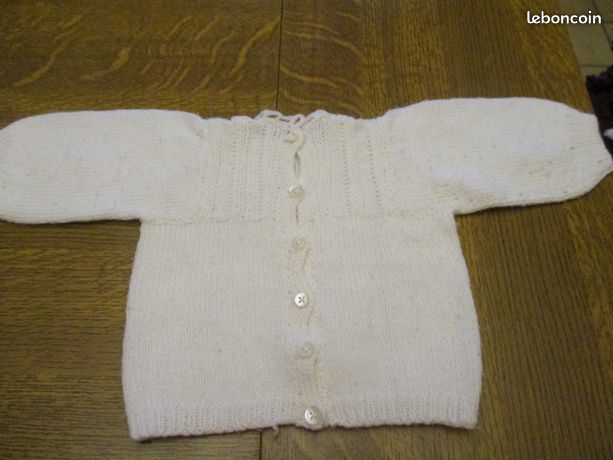 Achetez Brassiere Blanche 1 Occasion Annonce Vente A Merignies 59 Wb