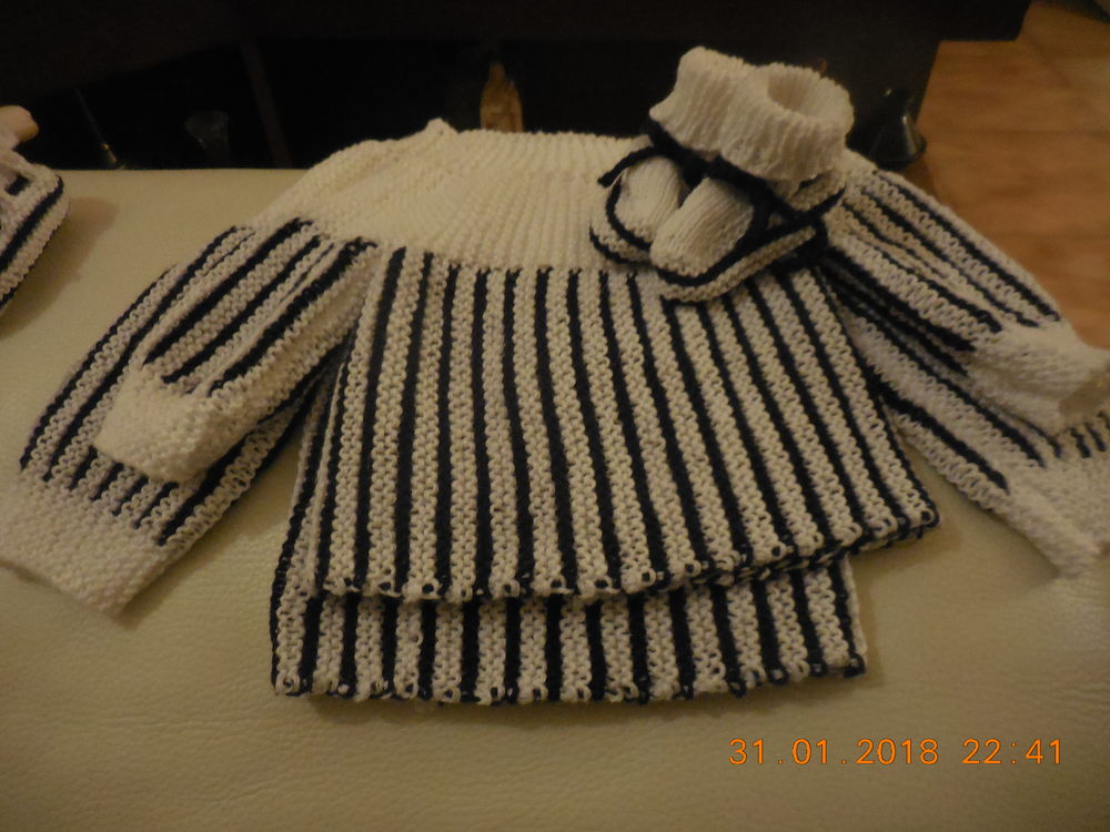 brassiere et ses chaussons pr pr�matur�
6 S�te (34)