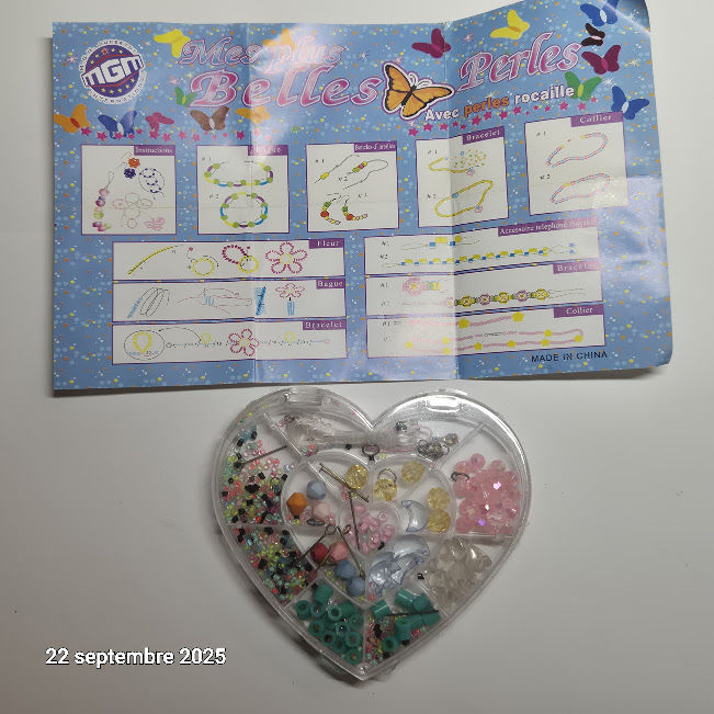 Kit de bricolage pour enfants  avec des perles et des rocail 1 Saumur (49)