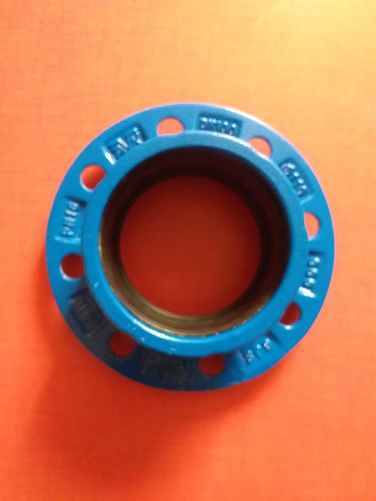 bride combin�e anti-traction avk DN100 diam�tre 110 40 Troyes (10)