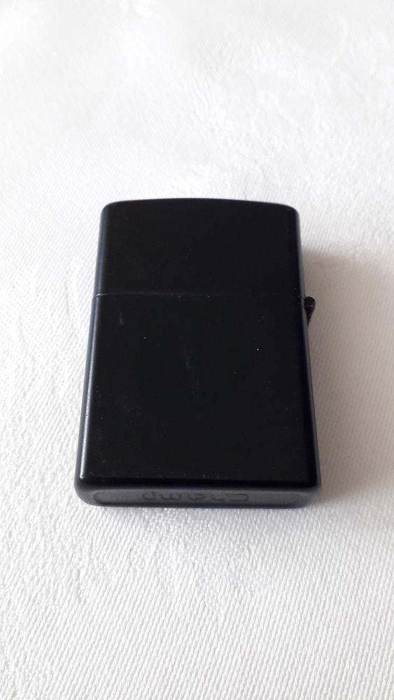 Briquet CHAMP
20 Salon-de-Provence (13)