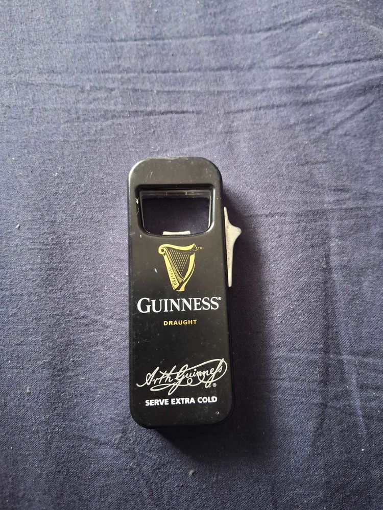 briquet de collection Guiness 10 Saint-Christophe-du-Ligneron (85)