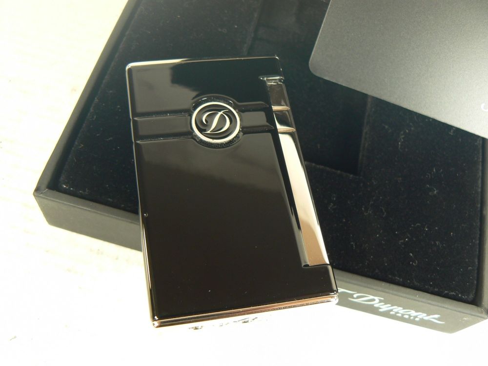 Briquet S.T. Dupont - Libert� Torch 220 Paris 20 (75)