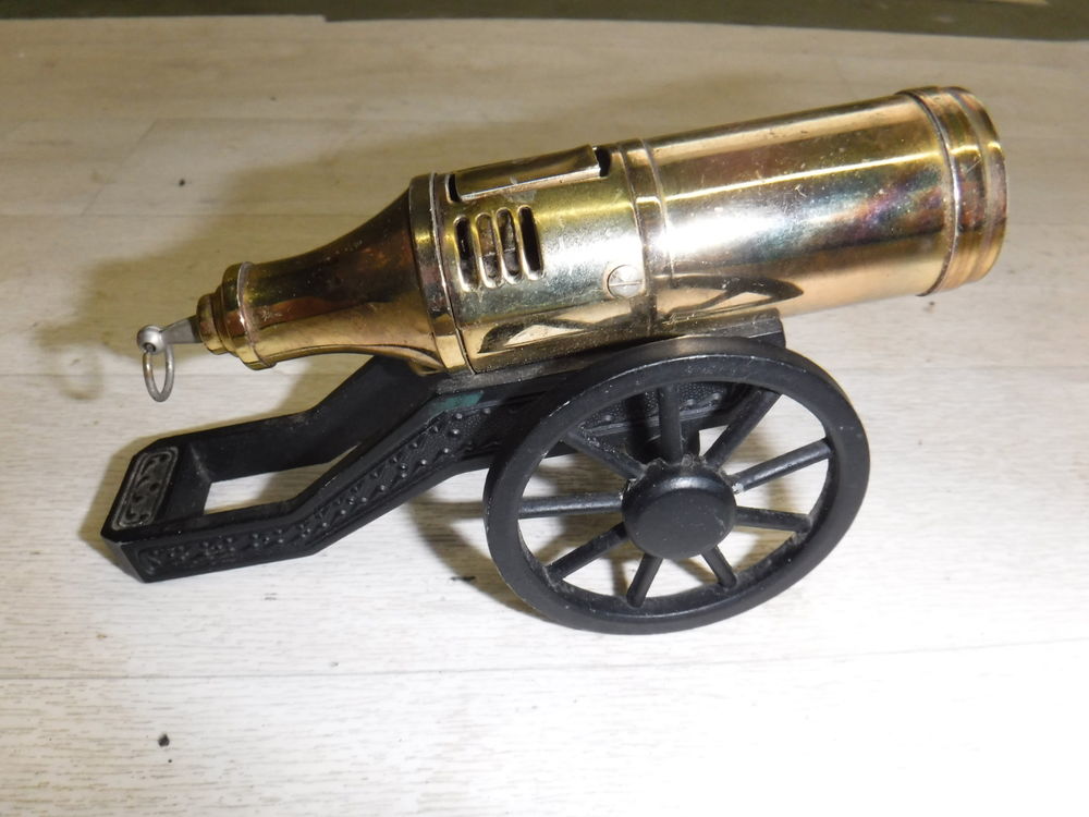 Briquet � essence 15 Villeneuve-le-Roi (94)