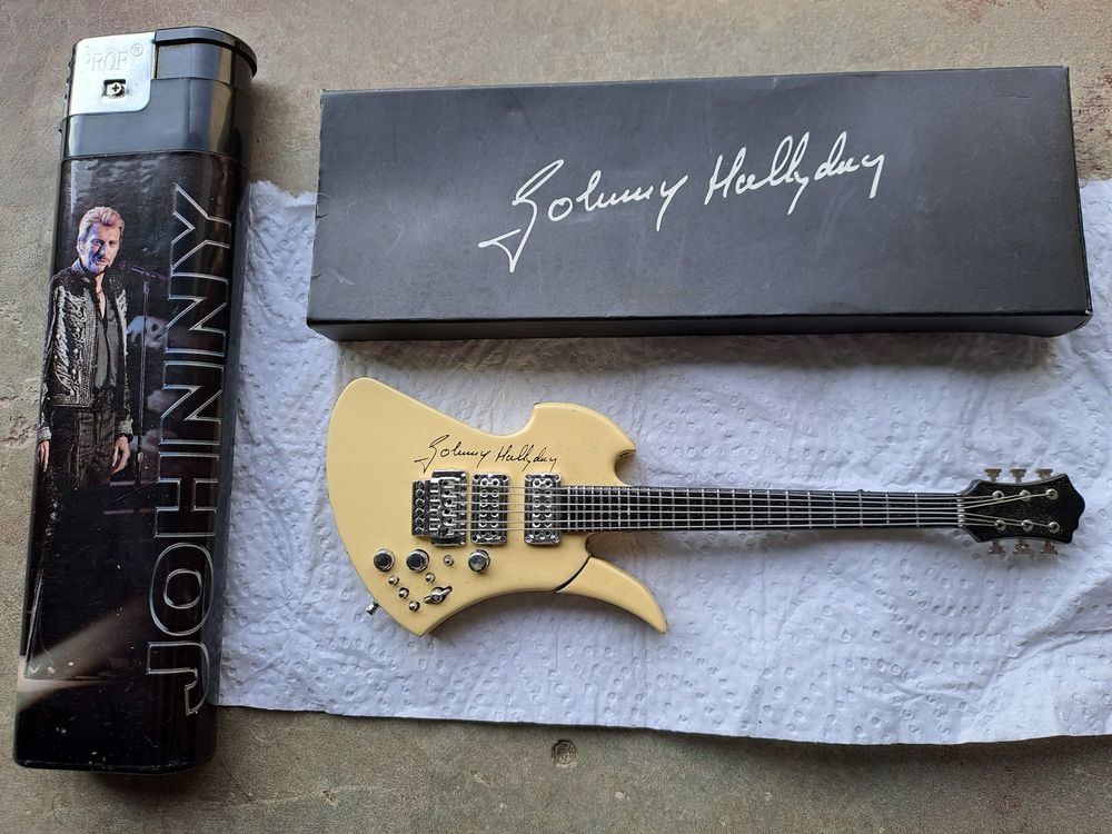 briquet Johnny 15 Montceaux-l�s-Provins (77)