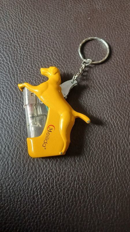 Briquet porte clef Meilida jaune tr�s bon �tat rechargeable 6 Viriat (01)