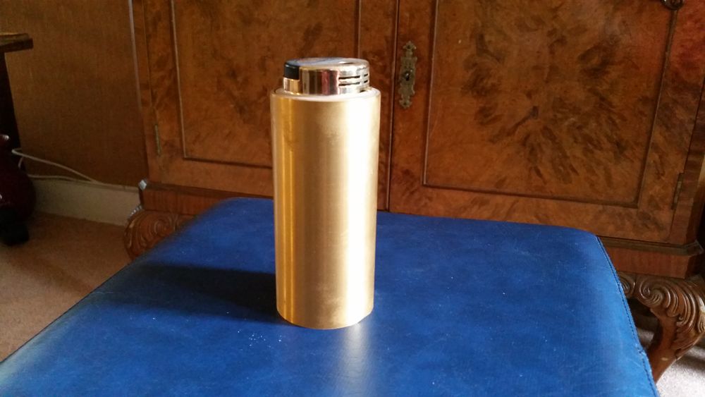Briquet de table metal d�poli dor� 30 Paris 13 (75)