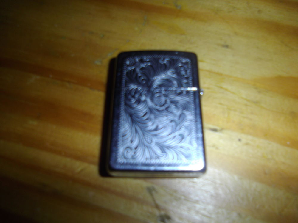 briquet zipoo 
30 Caraman (31)