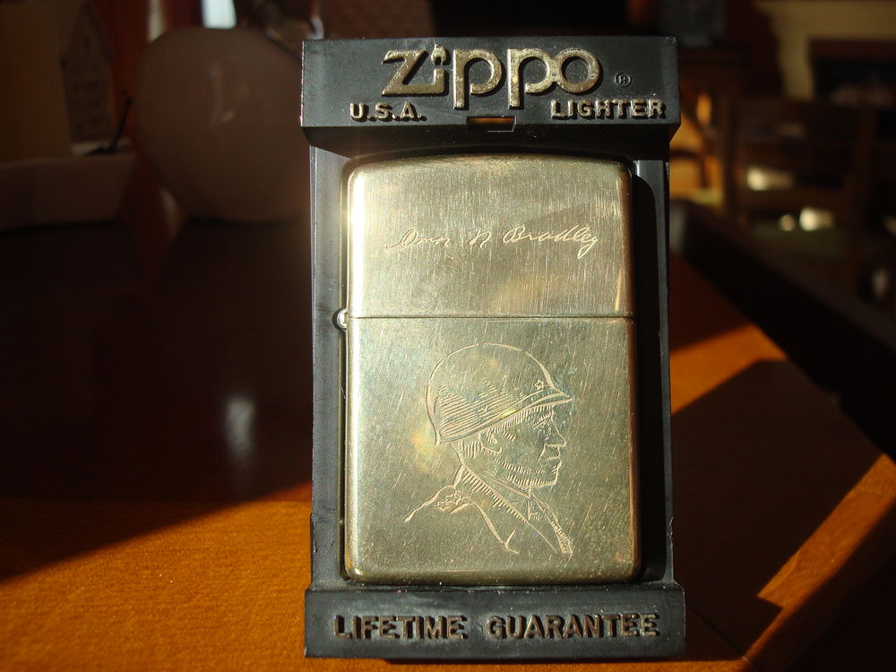 Briquet ZIPPO G�n�ral Bradley 15 Orleix (65)