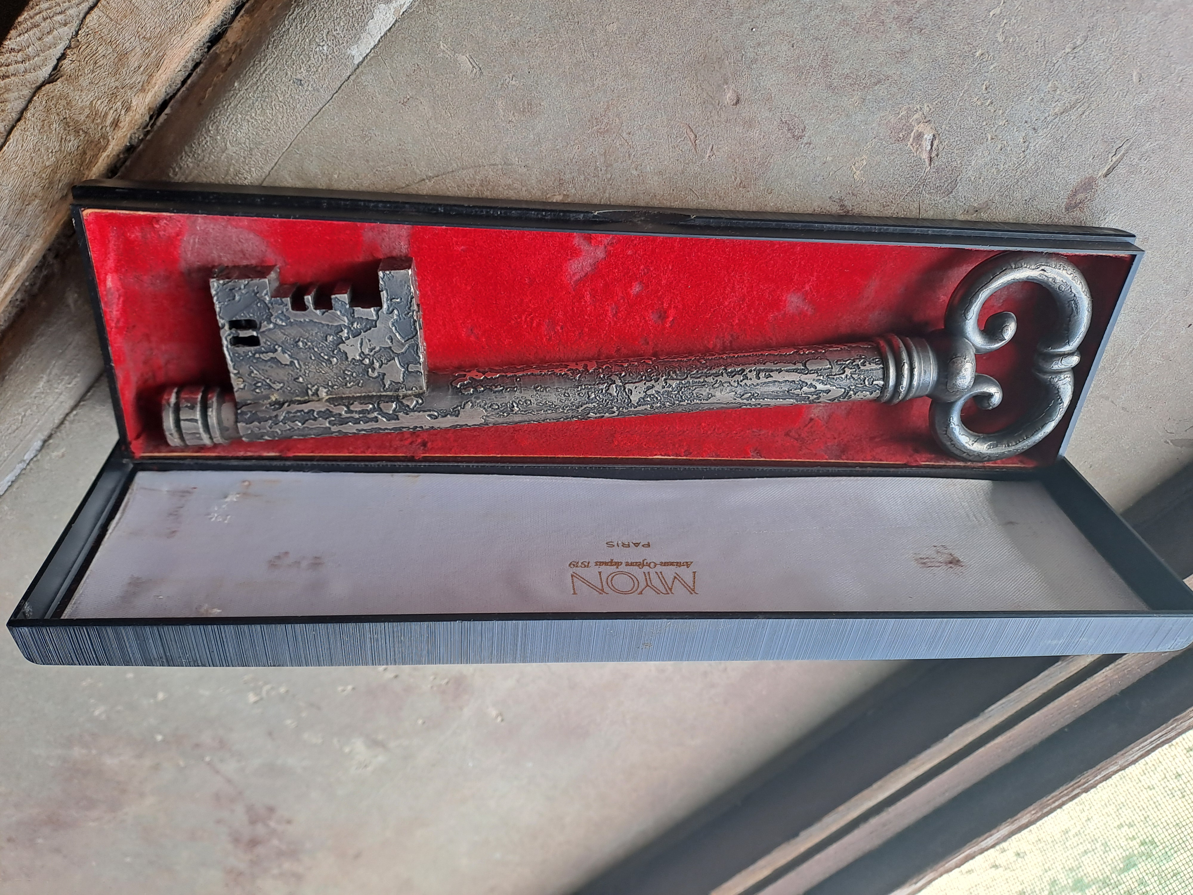 briquet cl� 70 Montceaux-l�s-Provins (77)