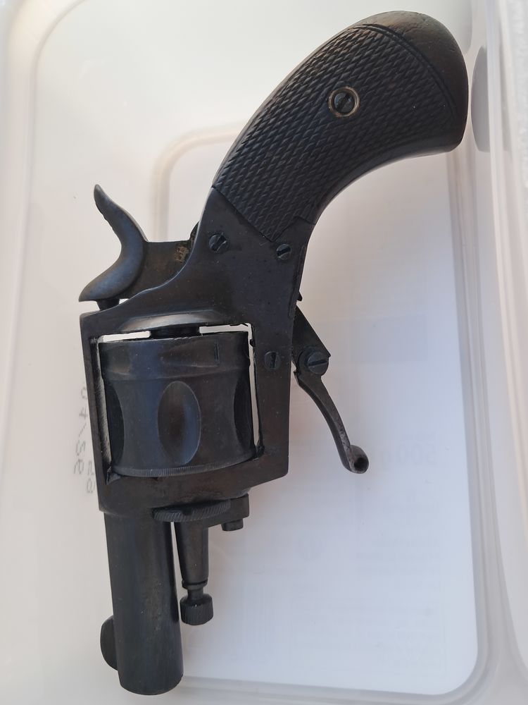 British Bulldog (Belgium Bulldog)
Calibre 320 320 Mars-la-Tour (54)