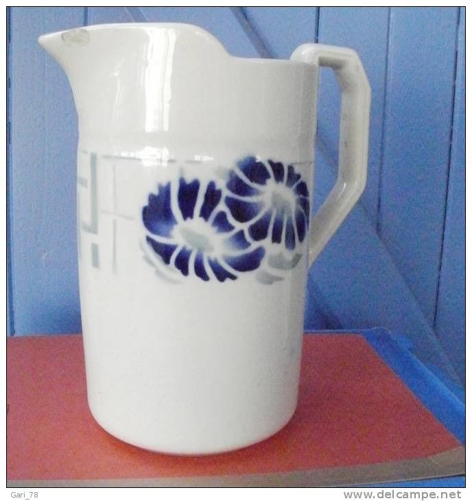 Broc de toilette  Beatrix  20 Montauban (82)