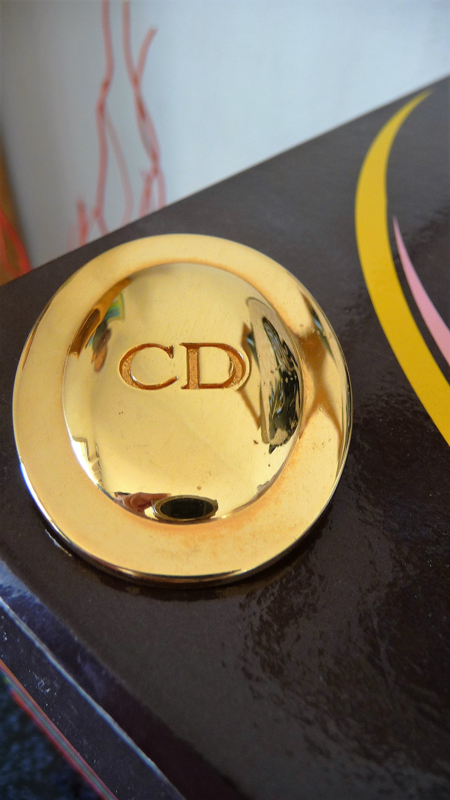 Broche  Christian Dior   Plaqu� or 150 Nice (06)