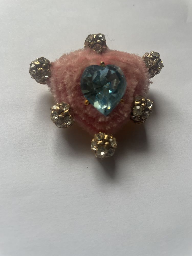 Broche Coeur rose boules strass/coeur strass bleu LACROIX 265 Vigneux-sur-Seine (91)