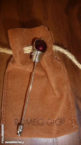 BROCHE DE CRAVATE 10 Nice (06)