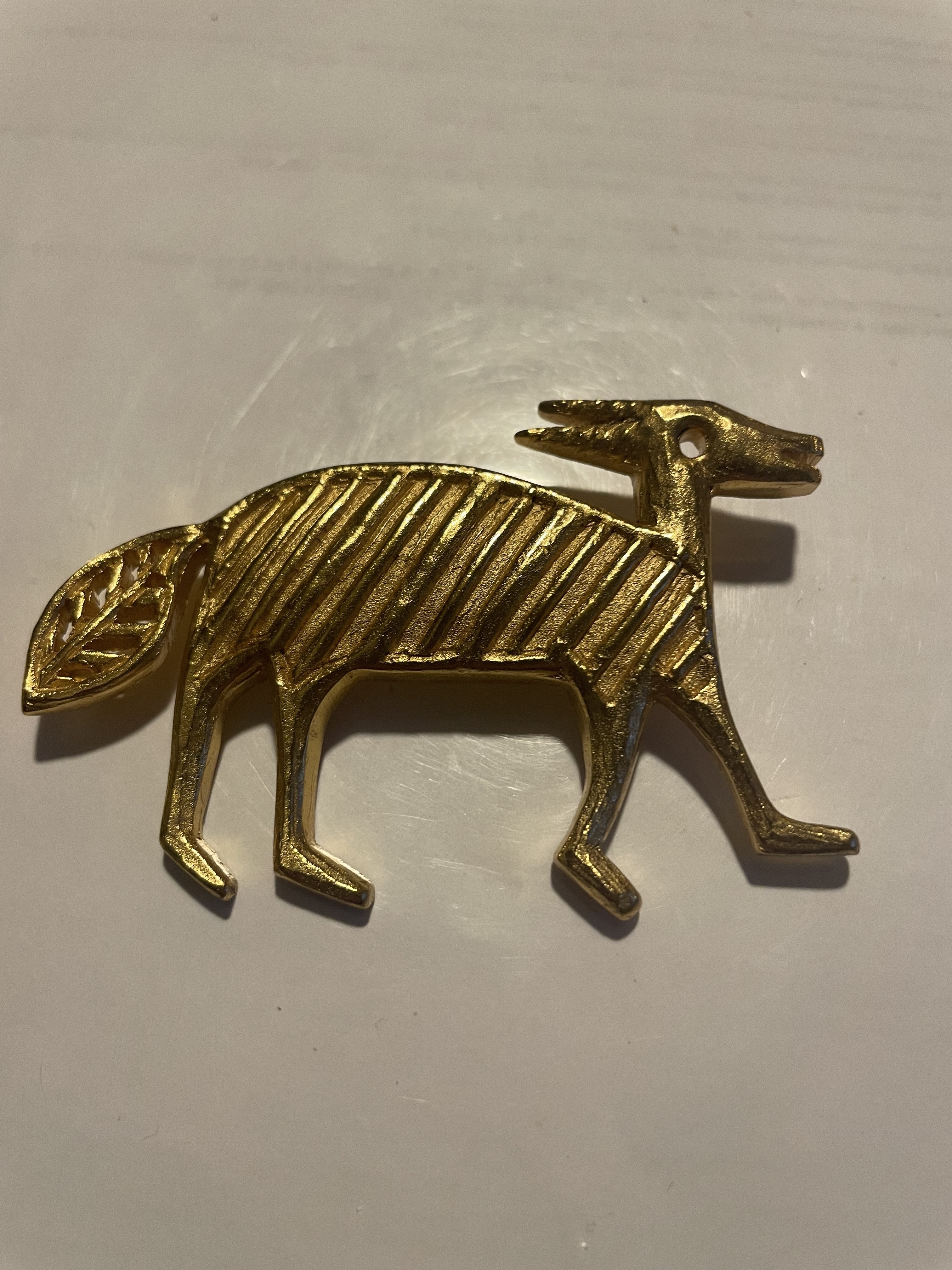 Broche dor�e chien Mythologie 65 Vigneux-sur-Seine (91)