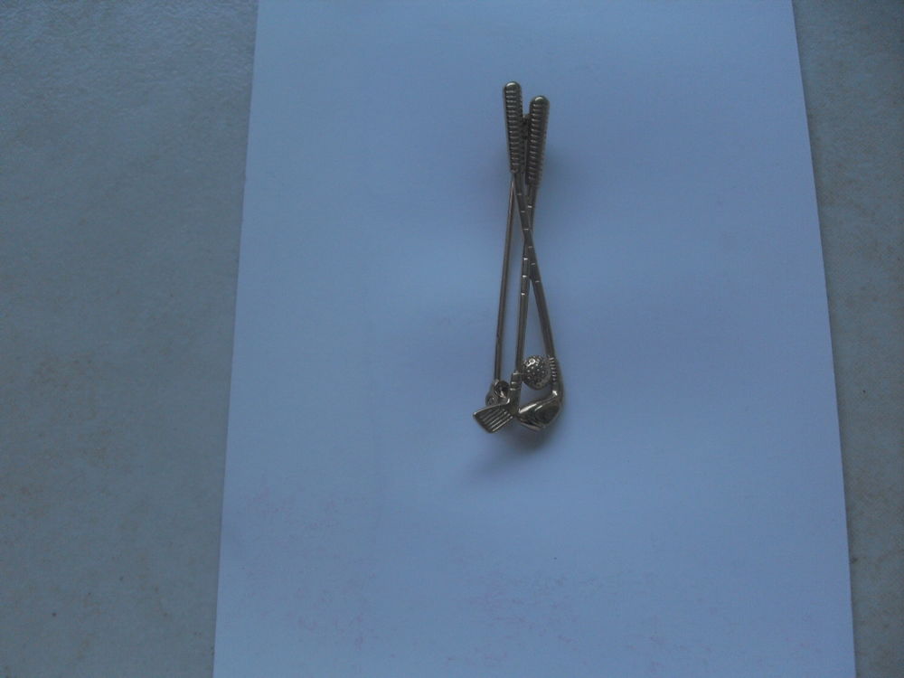 Broche  golfeur  14 Quincieux (69)