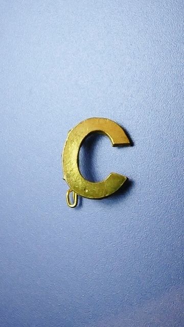 Broche la lettre C 5 Montargis (45)