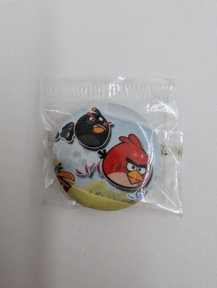 Broche ou Pins Angry Birds neuf sous blister 1 Vulbens (74)