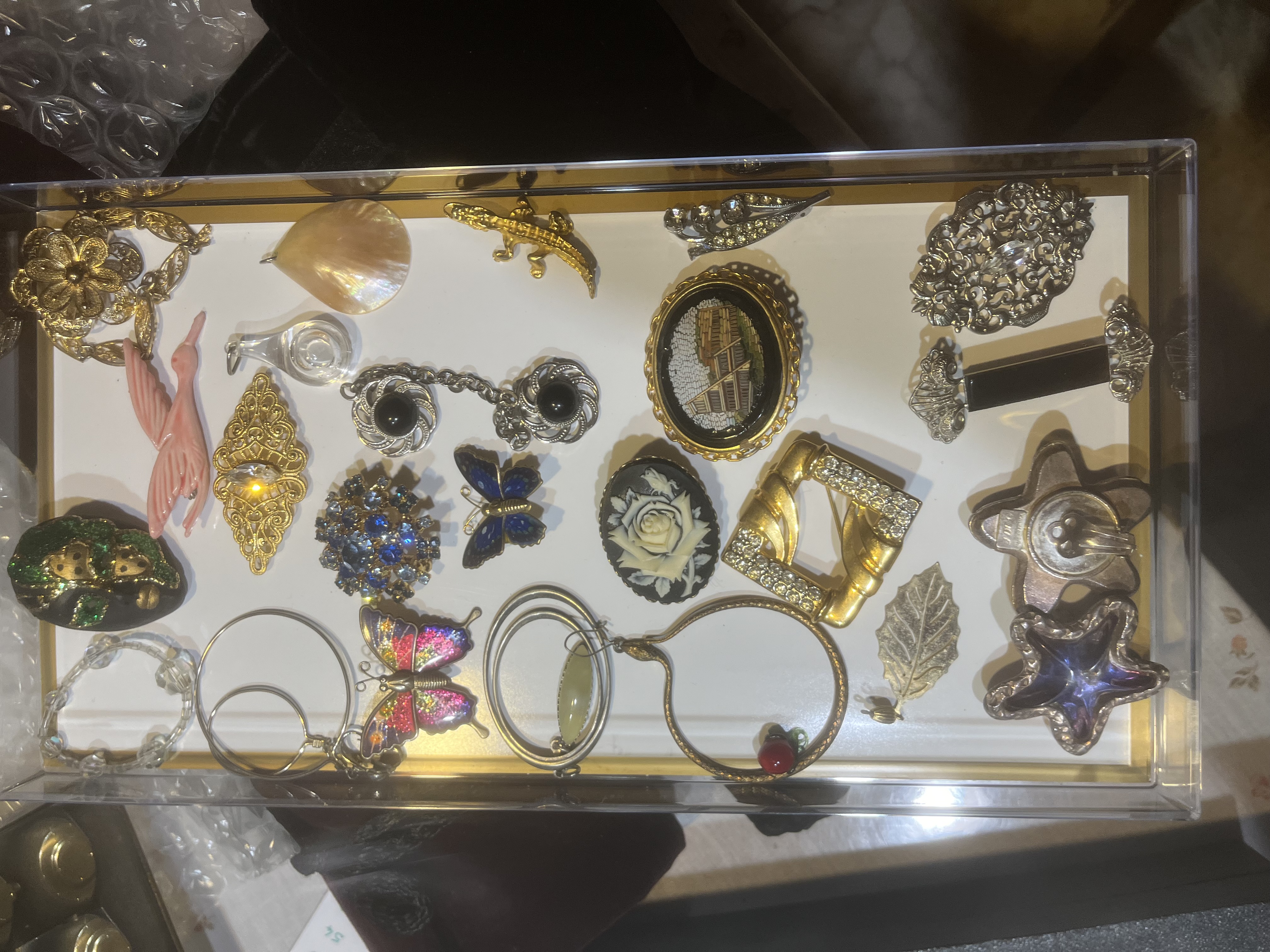 Lot de Broches Vintage Vari�es 80 �gly (91)