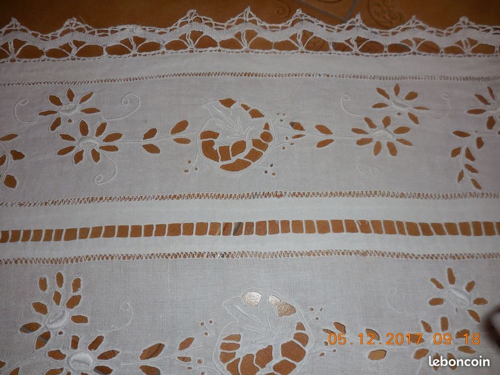 broderie  chemin de chemin�e vintage 15 S�te (34)