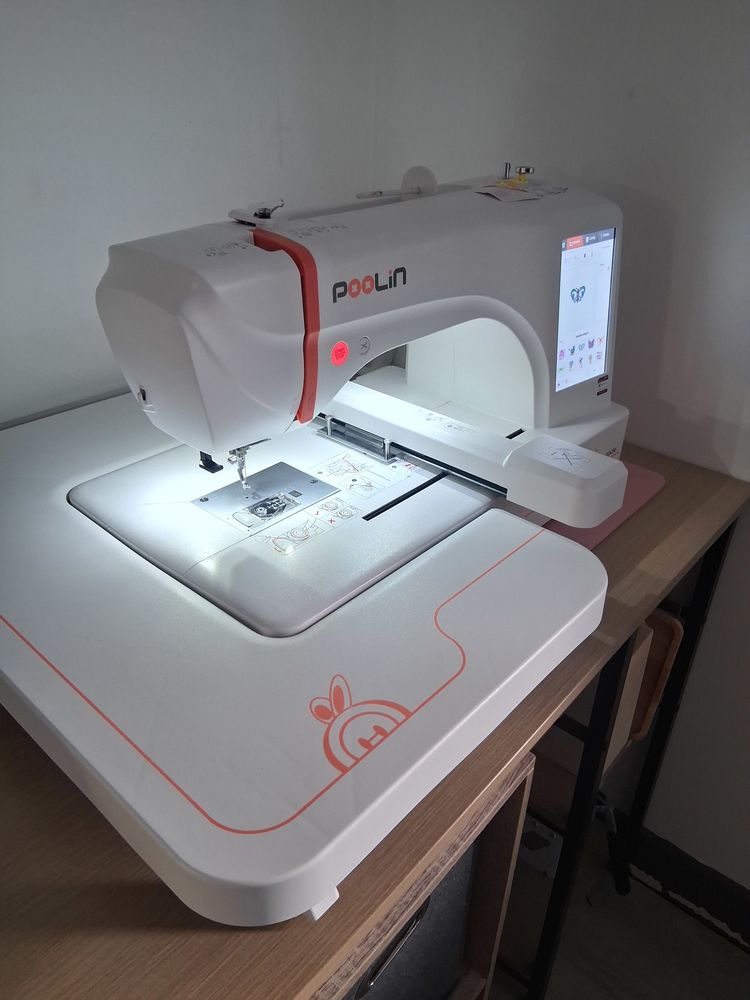 Brodeuse �lectronique Poolin EOC06 1200 Avord (18)