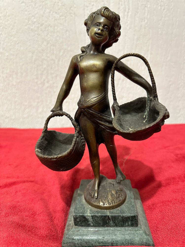 Bronze   la r�colte du raisin   185 Thionville (57)