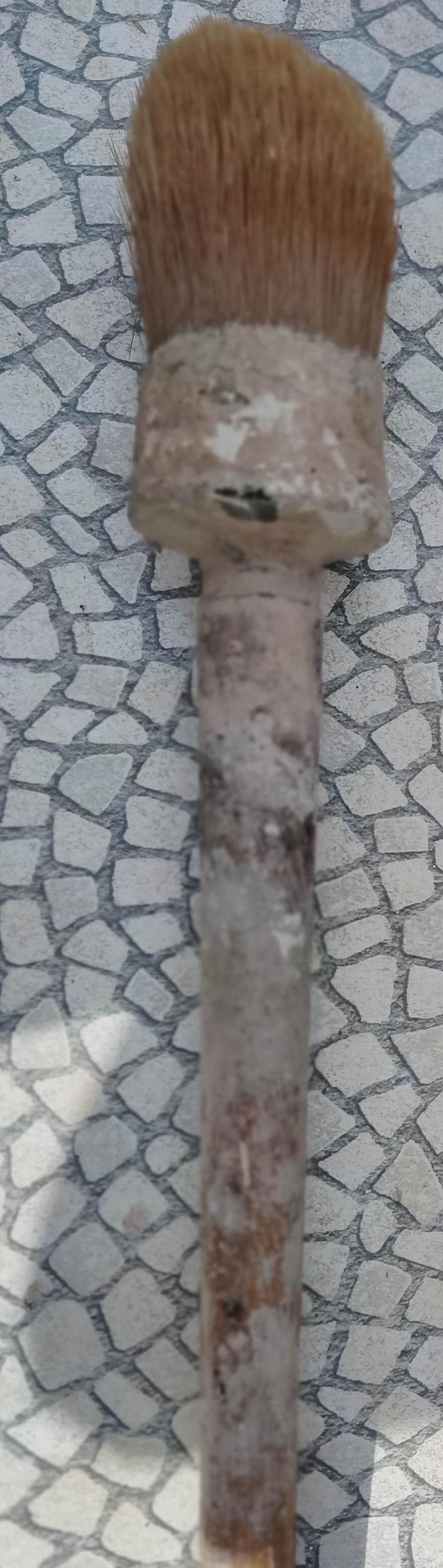 brosse � badigeon diam�tre 50mm ayant servi
3 Pontoise (95)