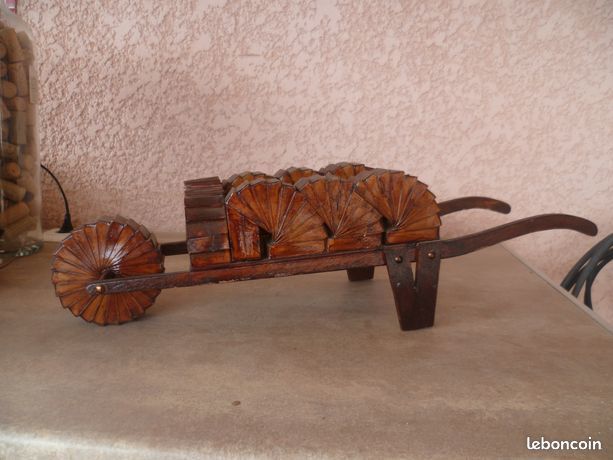 Brouette d�coration 5 Pouzols (34)