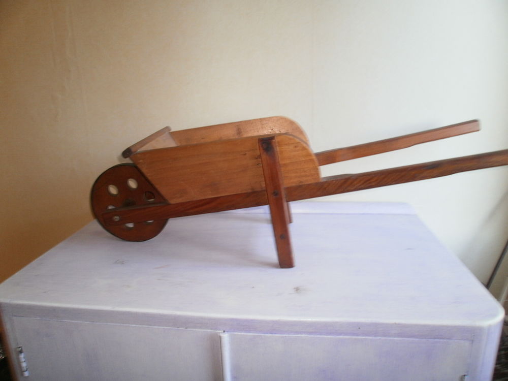 brouette 18 Saint-L� (50)