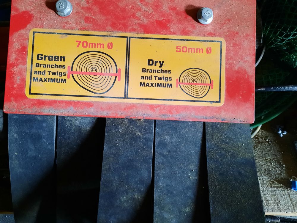 broyeur vegetaux 600 Claveisolles (69)