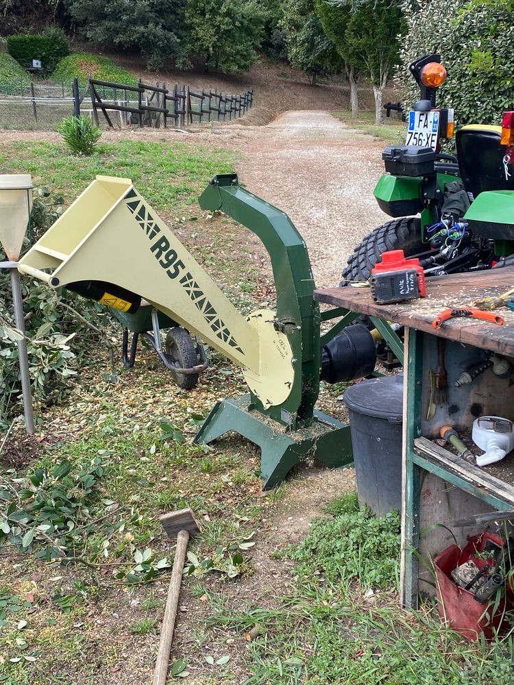 broyeur de vegetaux 1600 Pineuilh (33)