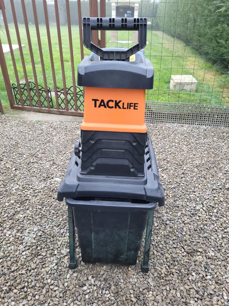 Broyeur de v�g�taux 140 Isbergues (62)