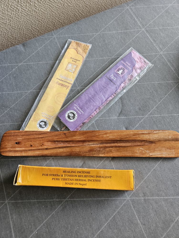 Br�le encens+encens 4 Villars (42)