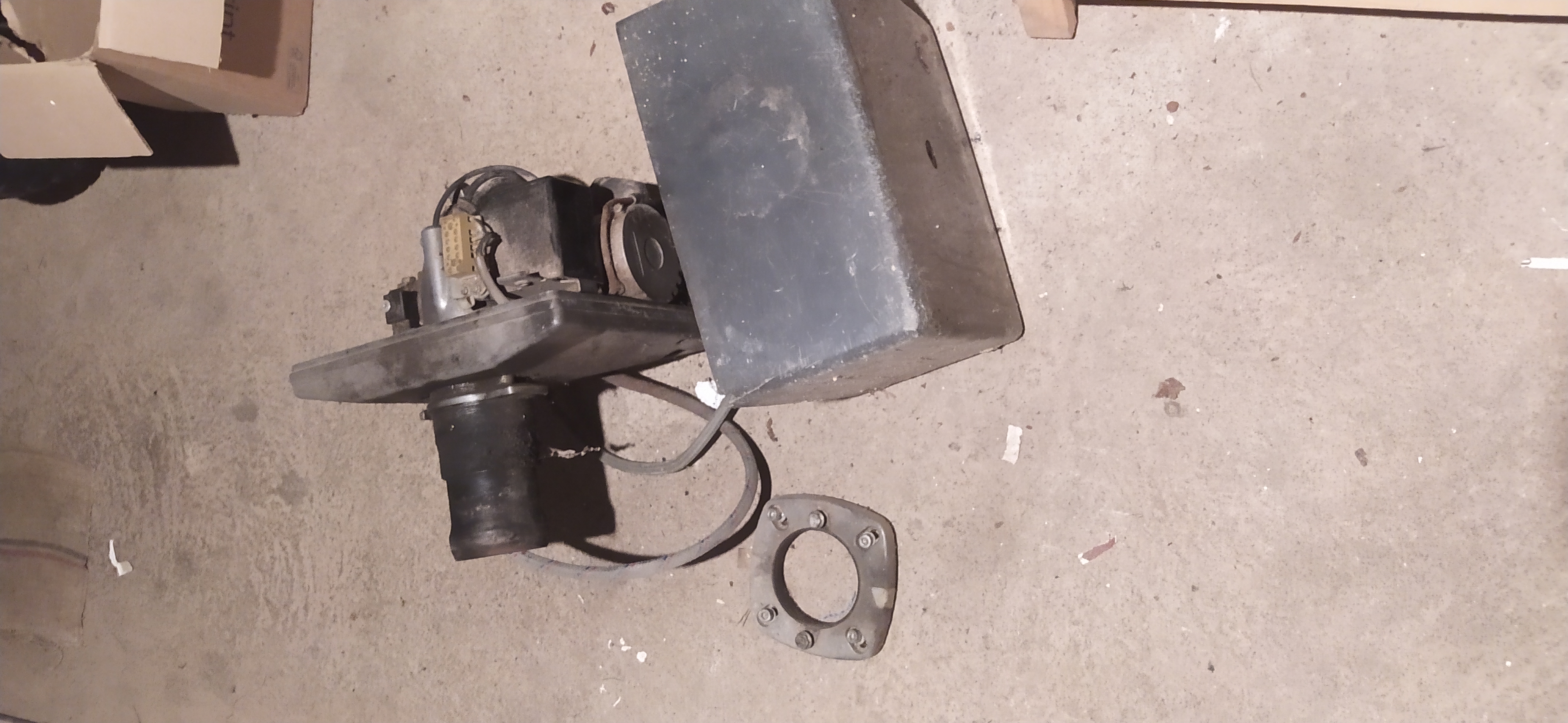 bruleur chaudi�re fuel 130 Luchapt (86)