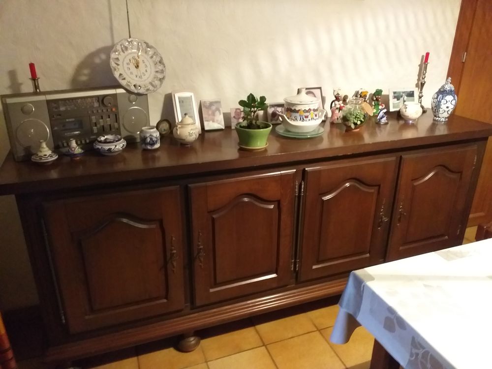 Buffet  Pau (64000) 120 Pau (64)