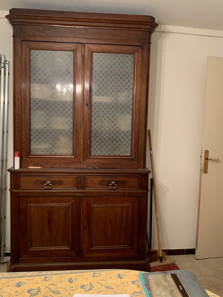 Buffet ancien deux corps 0 La Cadi�re-d'Azur (83)