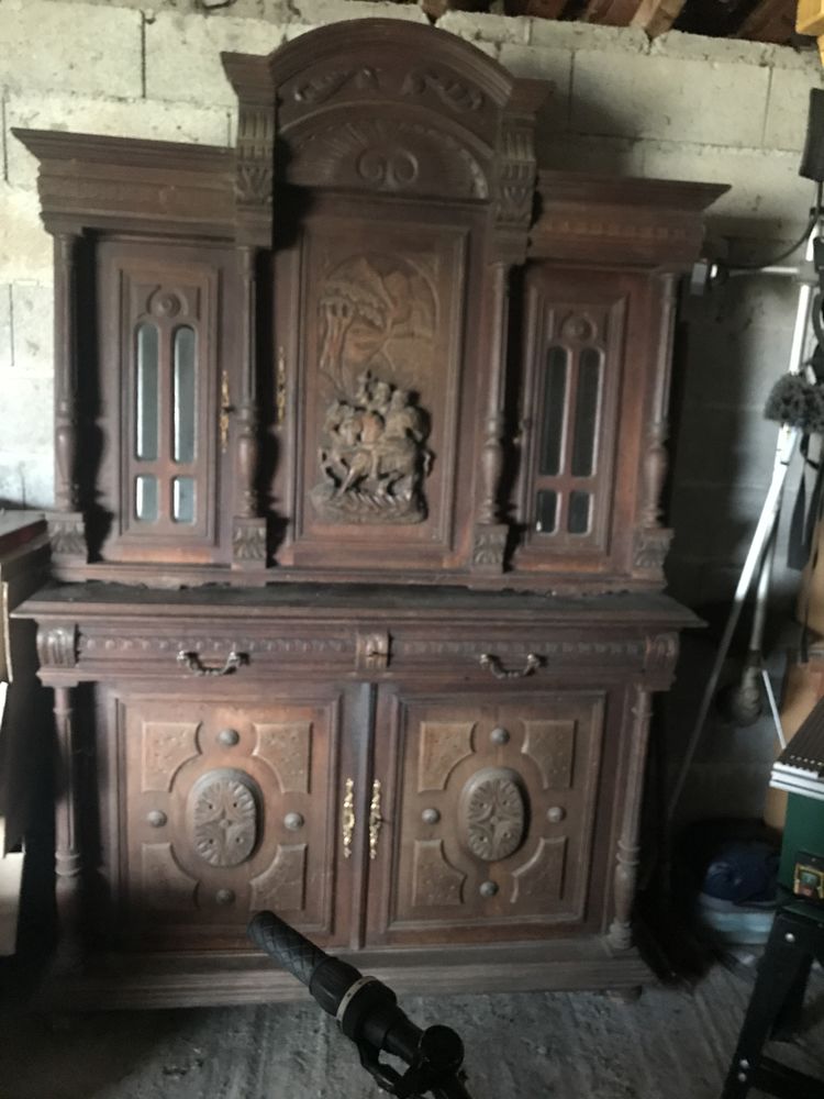 BUFFET ANCIEN (80 ans environ) 100 Bruniquel (82)