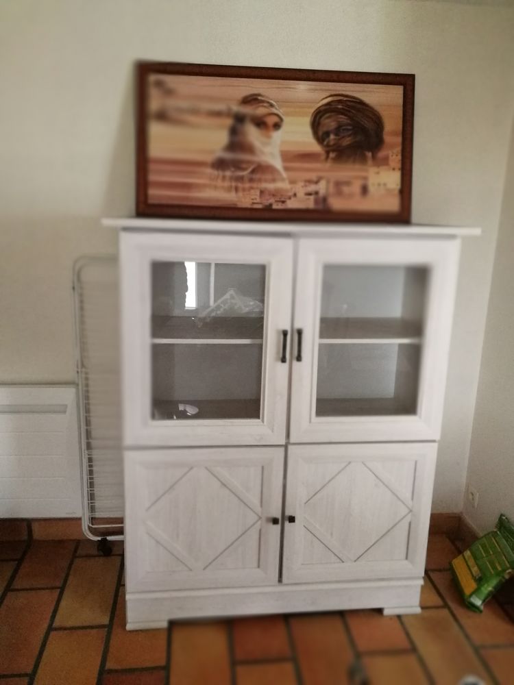 Buffet avec portes vitr�es avant le 30/10 280 Saint-Aubin-le-Cloud (79)