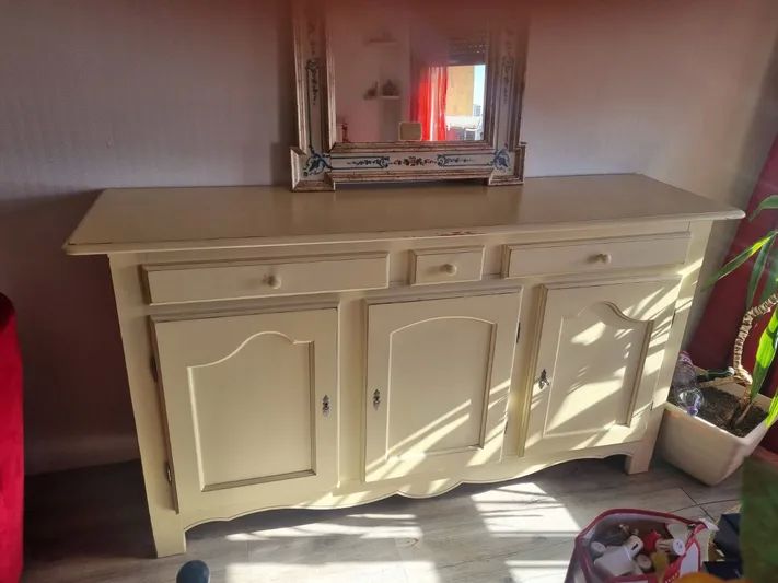 Buffet/bahut 3 portes pin massif des Landes c�rus� 200 Le Cap D Agde (34)