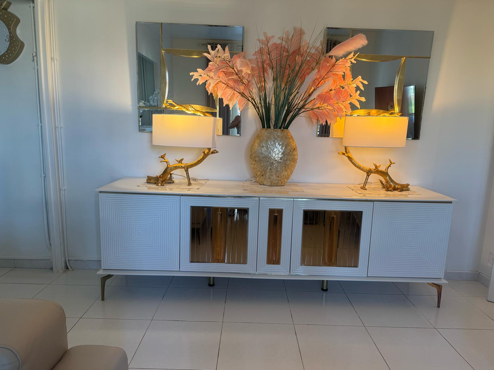 Buffet blanc design moderne � cinq portes 750 Livry-Gargan (93)