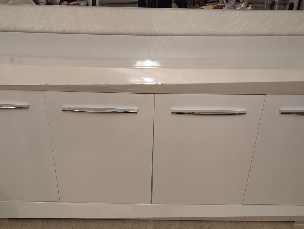 Buffet blanc laqu� 350 Savigny-sur-Orge (91)