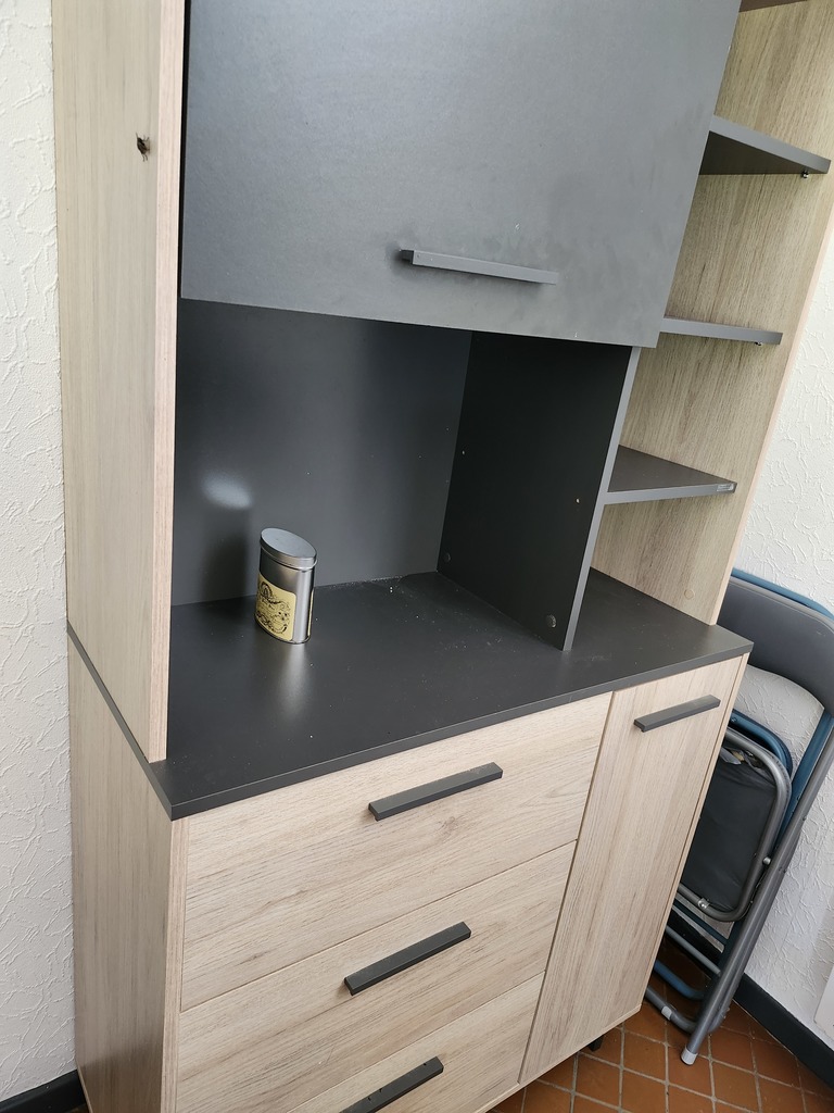 Buffet en bois bicolore avec rangements 50 Vivans (42)