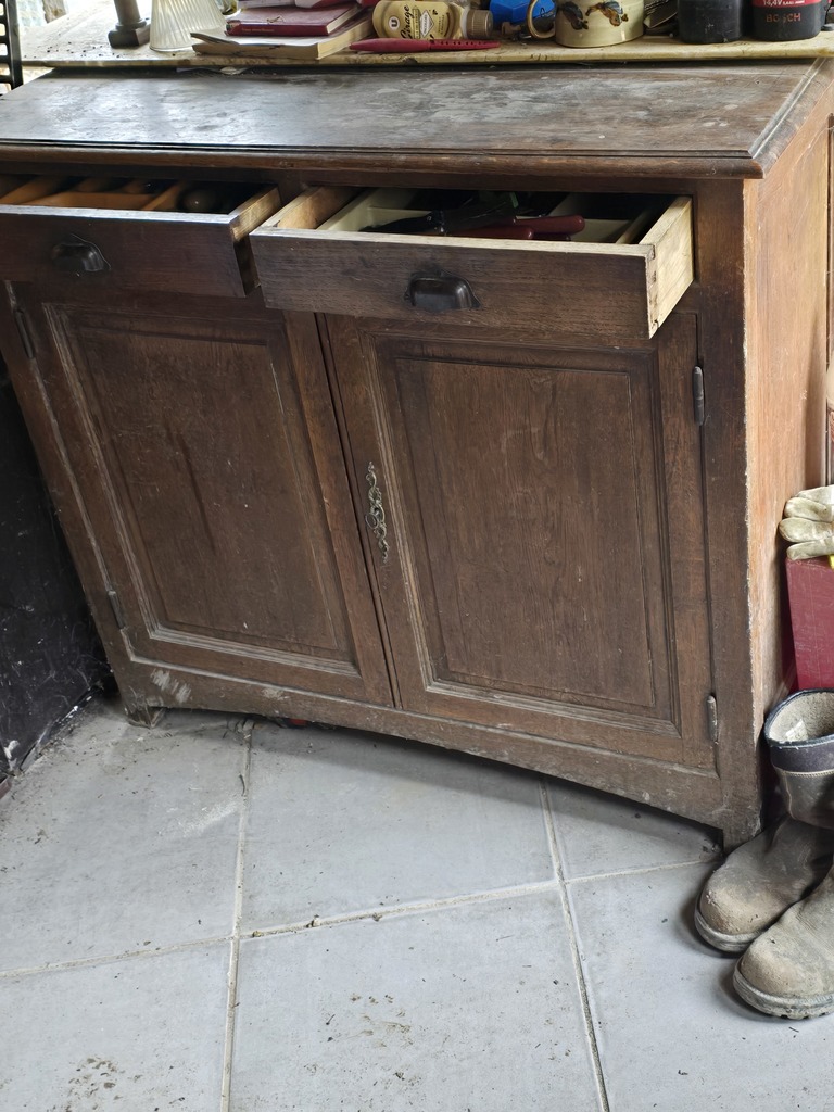 Buffet en bois ch�ne vintage avec tiroir 145 Aspres-sur-Bu�ch (05)